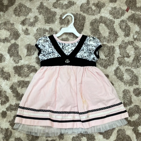Beyoncé’s Deréon Toddler Dress - Picture 2 of 11